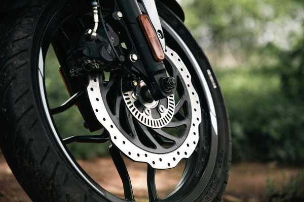 Les pneus moto dunlop : performance et sécurité sur route